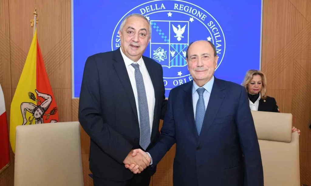 IL SINDACO DI PALERMO ROBERTO LAGALLA E IL GOVERNATORE RENATO SCHIFANI