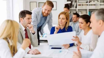 La settimana lavorativa corta è una proposta volta a ridurre il numero di giornate lavorative in una...