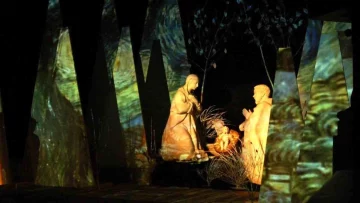 Nel cuore di un pittoresco borgo siciliano, il Presepe d'Incanto accende le luci trasformando le...