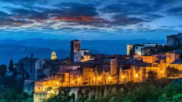 Borgo dai due volti, la perla enigmatica nel cuore d'Italia, un borgo ricco di fascino e mistero...