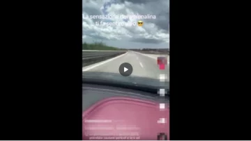 La sconsideratezza di un cittadino di Siracusa che va a 270 km/h in autostrada e pubblica il video...