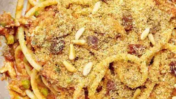 Scopri come preparare la vera pasta con le sarde alla siciliana, un primo piatto ricco di gusto e...