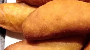 Scopri i migliori calzoni fritti a Palermo per un'esperienza gastronomica imperdibile nella...