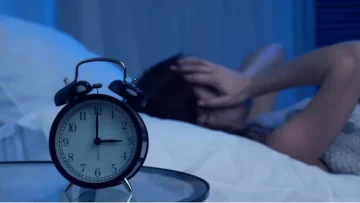 Capita spesso di svegliarsi nel cuore della notte e scoprire che sono sempre le 3 del mattino. Ma...