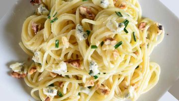 Spaghetti variante aglio olio