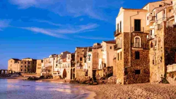 Questa incantevole isola italiana è stata eletta la destinazione più ambita del 2025, superando mete...