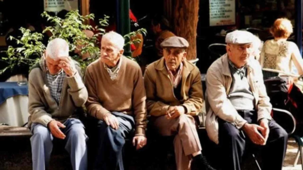 Anziani che parlano