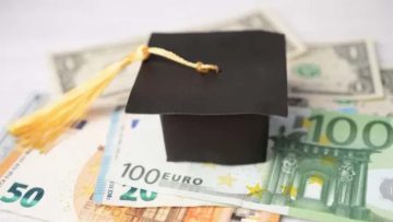 Università, quali corsi di laurea studiare che offrono subito lavoro con stipendi più alti in...