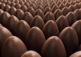 Large-scale production of chocolate eggs for Easter