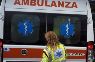 donna morta a palermo dopo un volo di 15 m