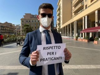 protesta degli avvocati praticanti