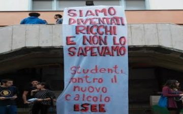 striscione siamo ricchi